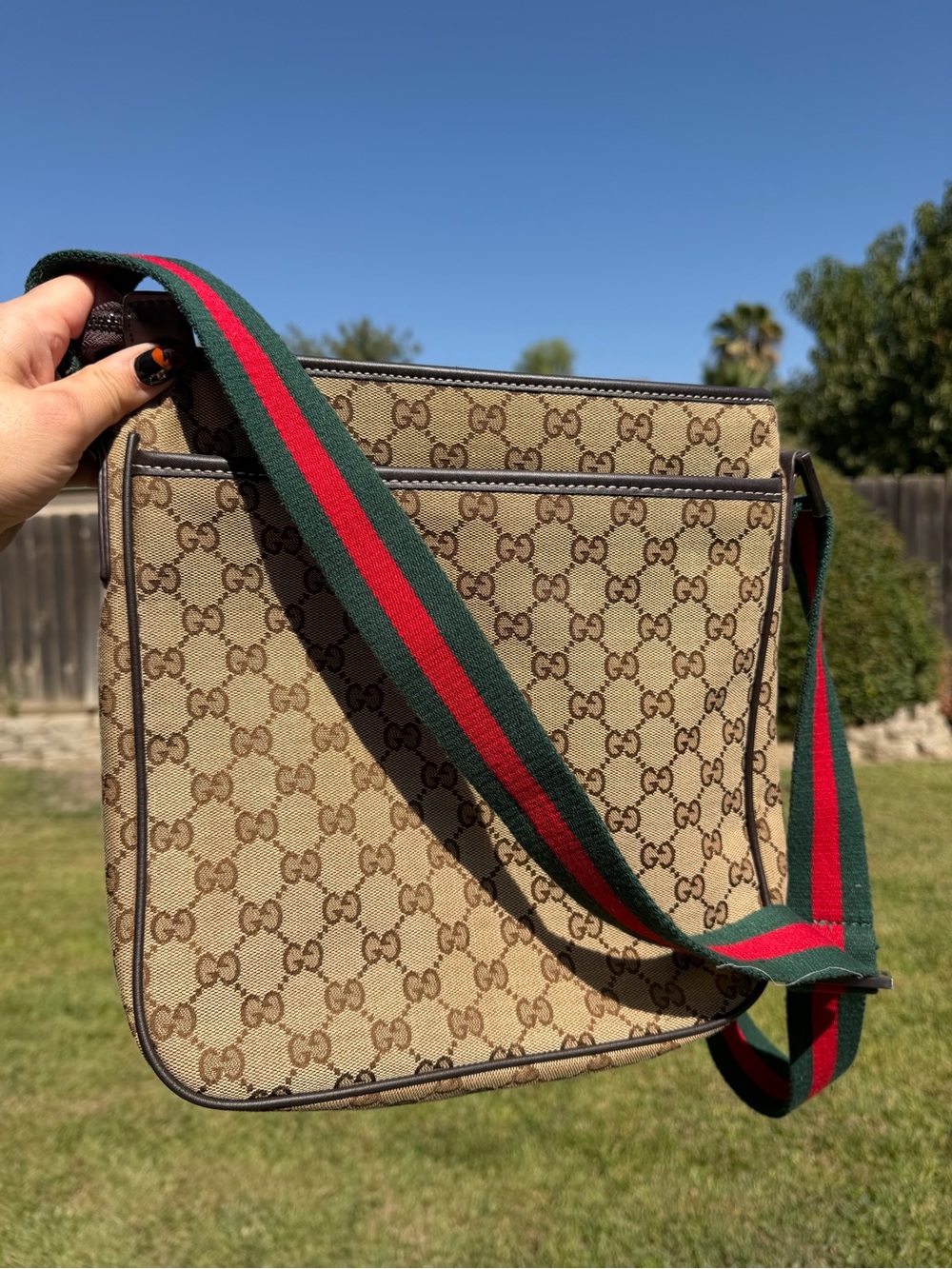 Gucci Beige GG Supreme Messenger Bag with Green-Red Web Strap
